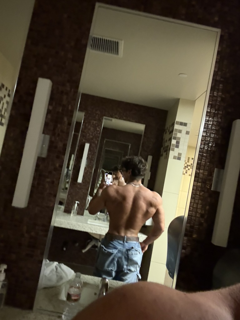 Brayden showing the physique and discipline behind his coaching